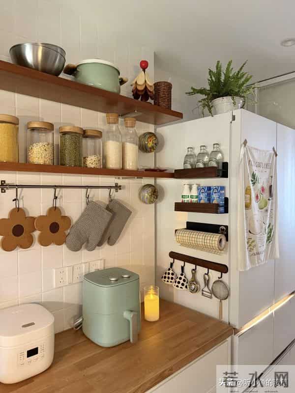 厨房吊柜正被年轻人抛弃？5个替代方案，收纳实用还显大