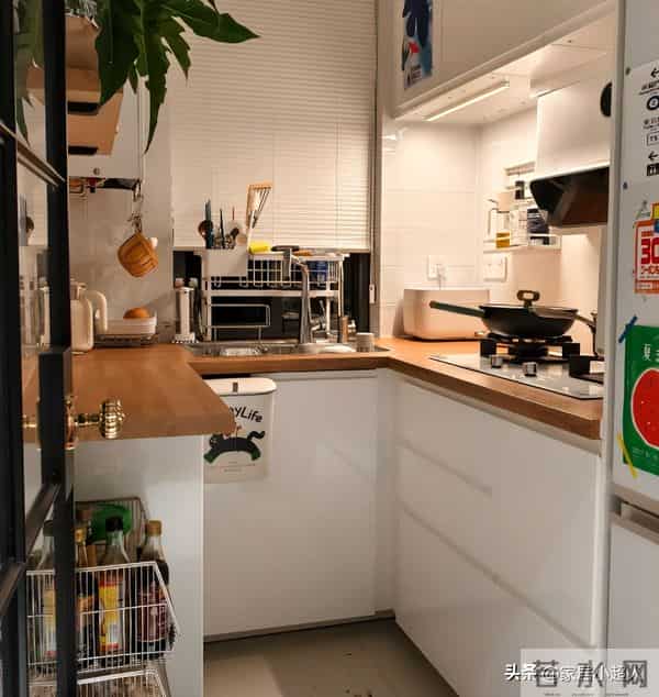 厨房吊柜“正退出”中国家庭?看看年轻人的做法,高级又实用