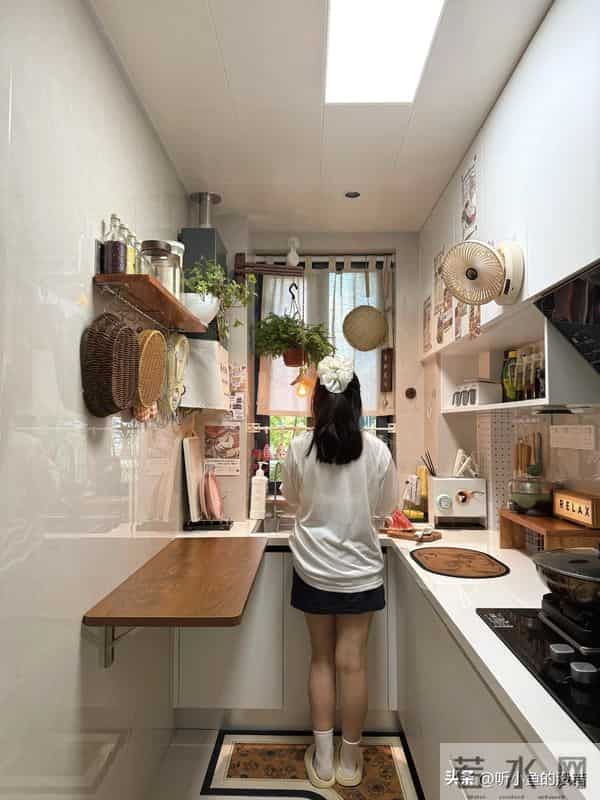 厨房吊柜正被年轻人抛弃？5个替代方案，收纳实用还显大