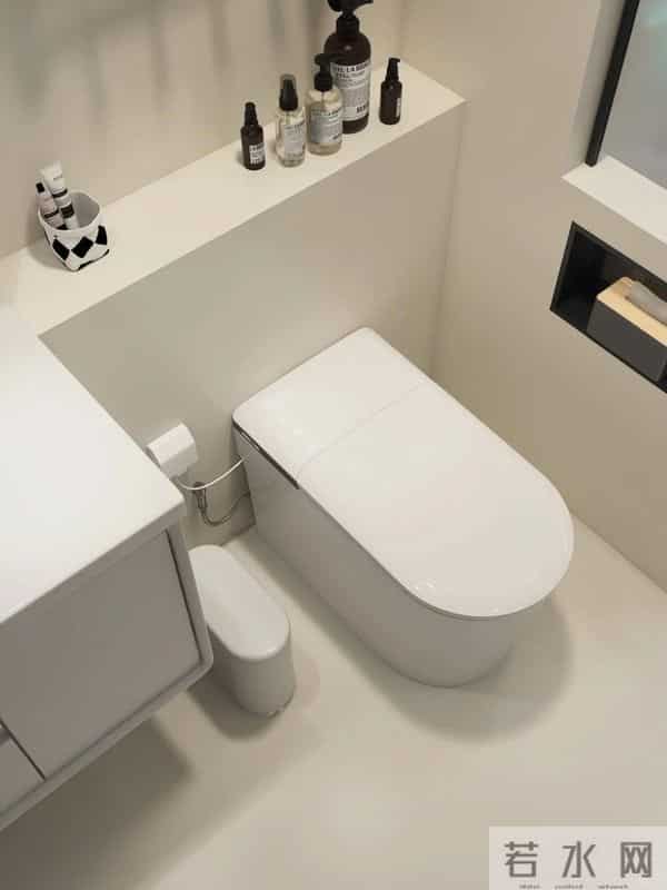 上完厕所马桶盖是打开还是关上?很多人都不知道,难怪家里臭臭的