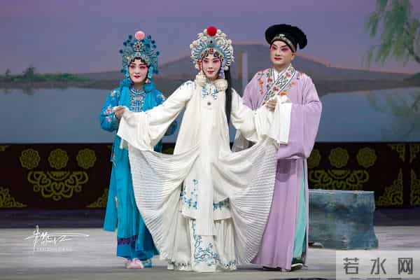 上海京剧院建院70周年晋京展演--京剧《白蛇传》