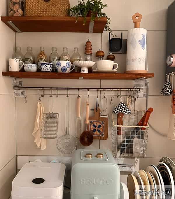 厨房吊柜“正退出”中国家庭?看看年轻人的做法,高级又实用