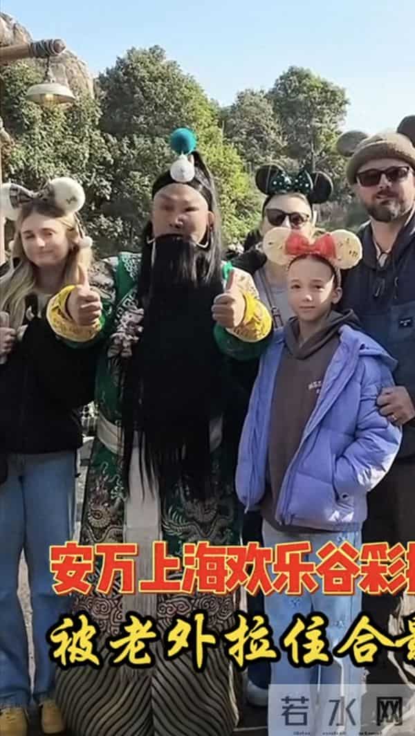 西北秦腔炸场上海!安万剧院一天刷爆3大地标,非遗碰撞魔都,绝