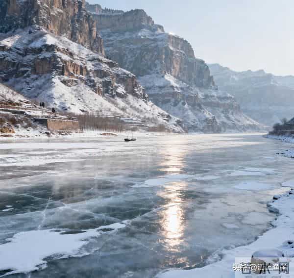 大雪诗吟23首:凄凄岁暮风,翳翳经日雪。倾耳无希声,在目皓已洁