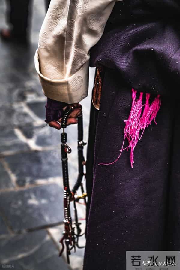 为什么让你别纠结洗手盘串？看这些藏民盘串图就知道，效果差太大