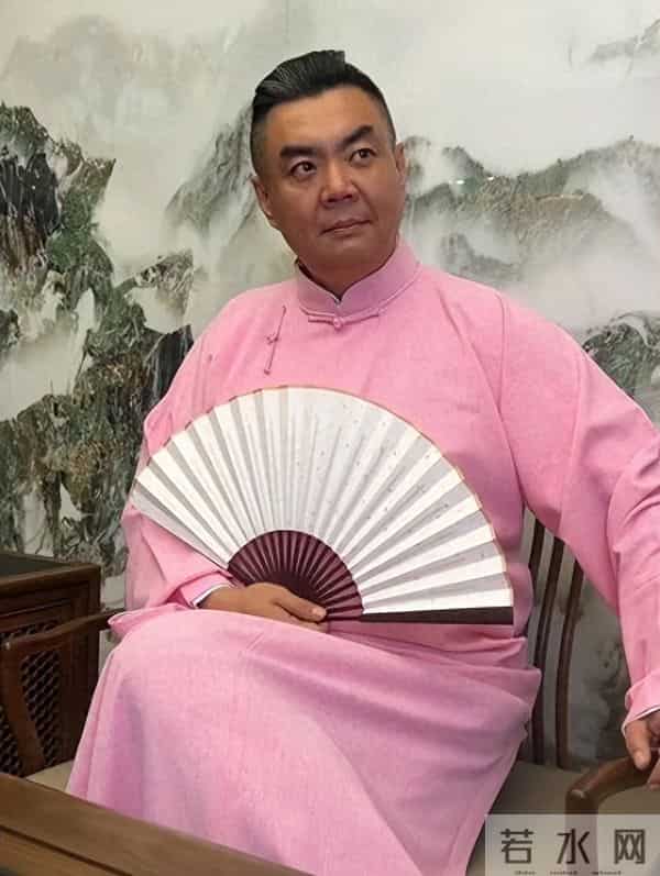 高英培先生关门弟子、相声演员张伯鑫曾直言:凭什么我们不能吃饭