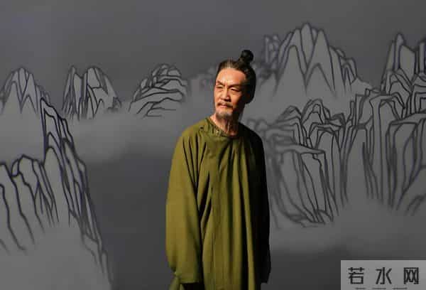 史上最难超越的一首诗,无一生僻字却出神入化,被评“七律之冠”