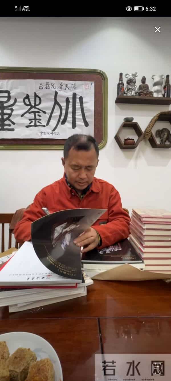 沈巍记116：沈巍闭关一周再外出，“读不止书局”里感受书香气息