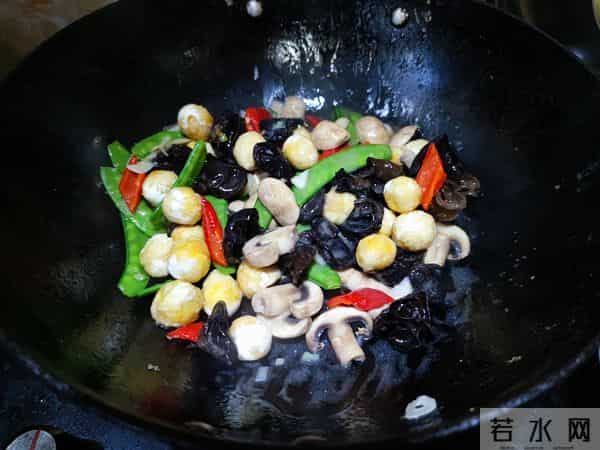 明日下元节,记得:2样不上桌,3样端上桌,解厄除困,平安迎新年