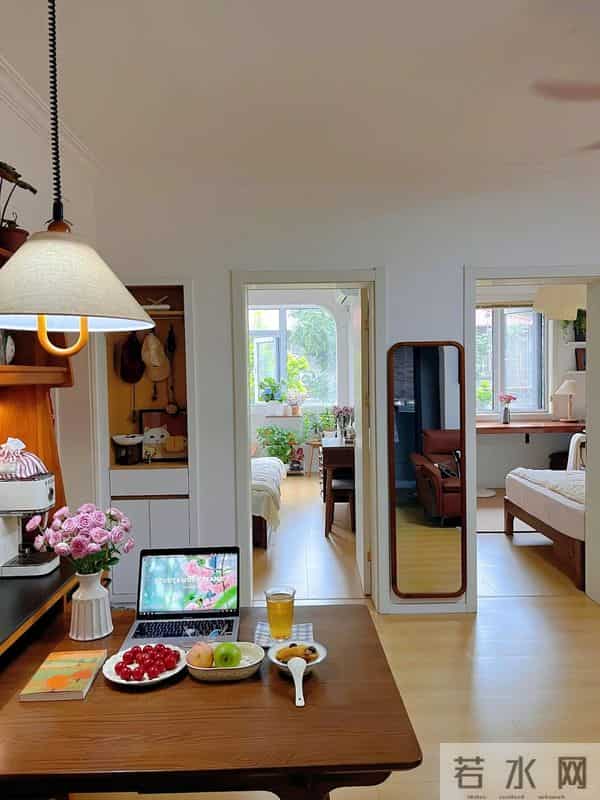 卖掉高层32楼,搬回老小区“步梯房”入住一年后发现,差距太明显