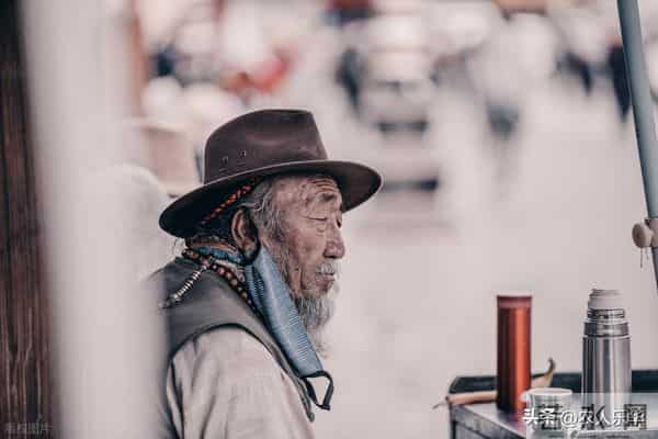 为什么让你别纠结洗手盘串？看这些藏民盘串图就知道，效果差太大