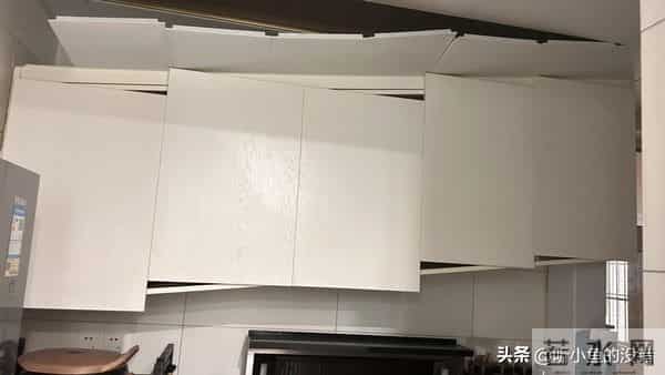 厨房吊柜正被年轻人抛弃？5个替代方案，收纳实用还显大