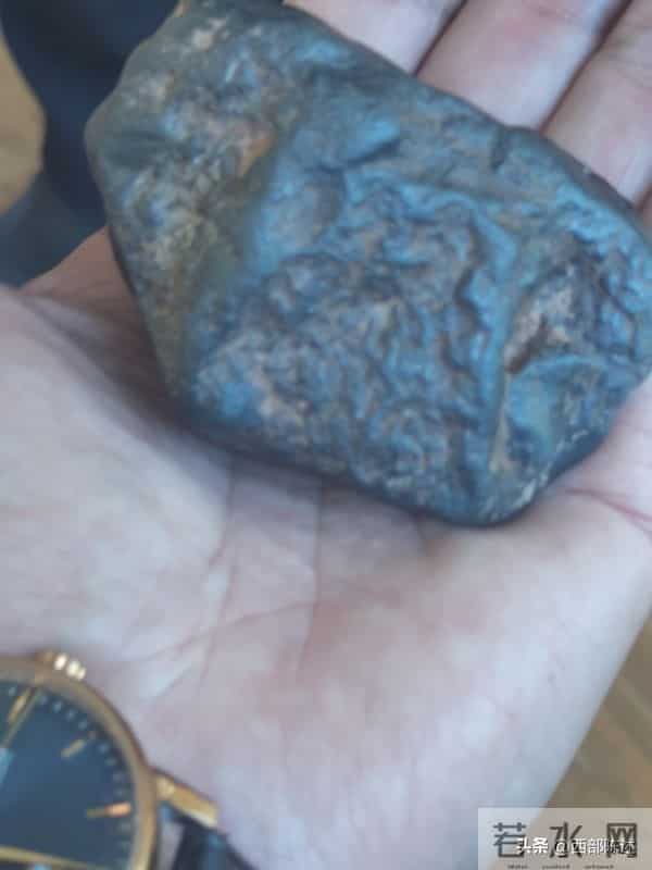 喜讯!古浪400克“天外来客”获权威认证,确认为珍稀铁陨石