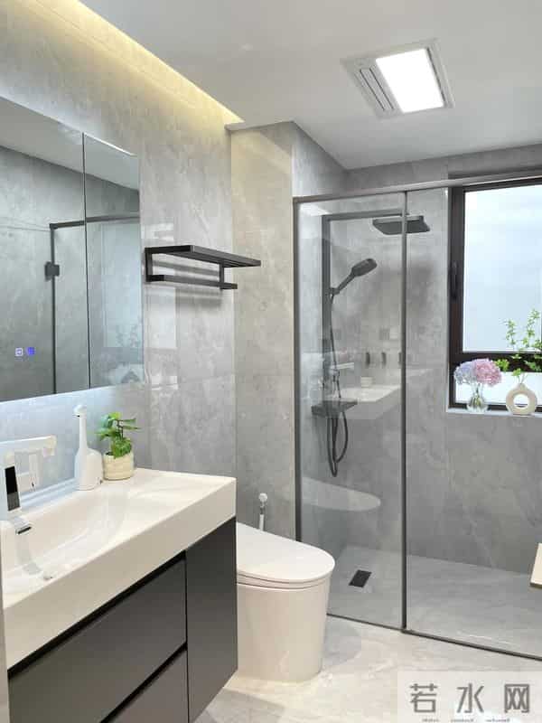 上完厕所马桶盖是打开还是关上?很多人都不知道,难怪家里臭臭的