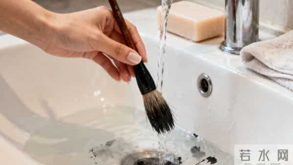 90%初学者都在犯的致命错误！你的毛笔可能正在毁掉你的国画！