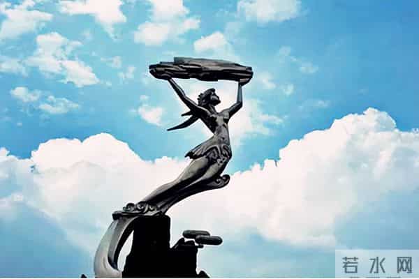 西方学者：全世界只有中国和外国之分，因我们做不到中国人的信仰