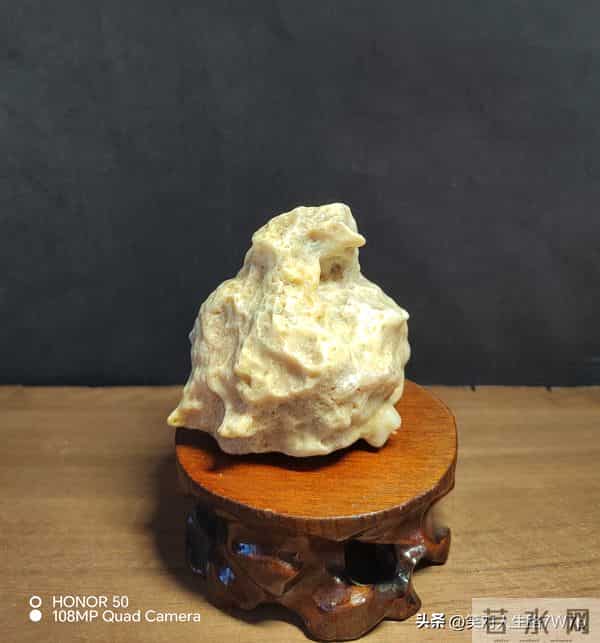 一眼看懂！沙漠漆的4个鉴别诀窍， 别再被坑了