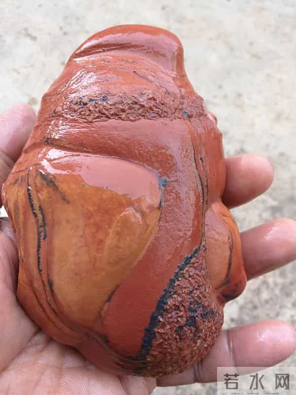 身价暴增,却以绝种的石头!