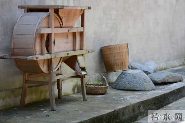 一个院的两个女人——殷勤（22）