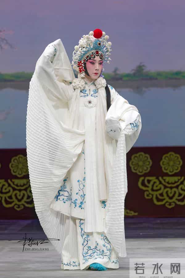 上海京剧院建院70周年晋京展演--京剧《白蛇传》