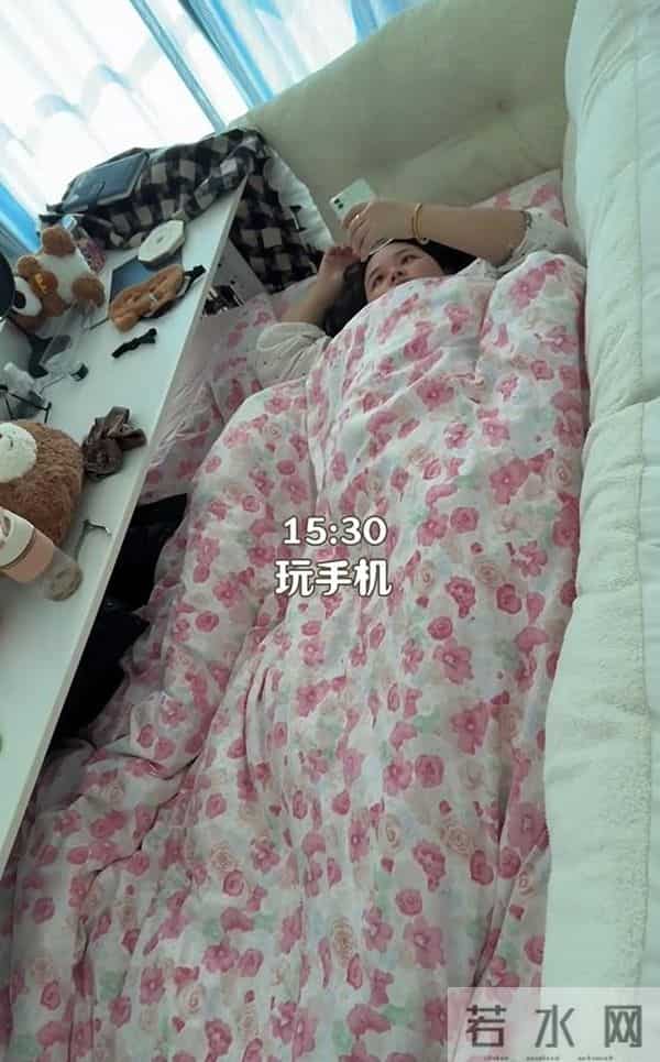 24岁女生失业后在出租屋躺平，一天只花21元：除了没钱，挺爽