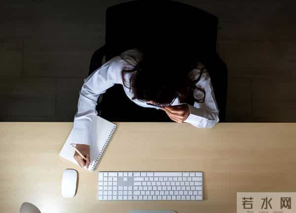 28岁应聘者拒绝上班，给出理由是：天太冷，我妈不放心我在外面