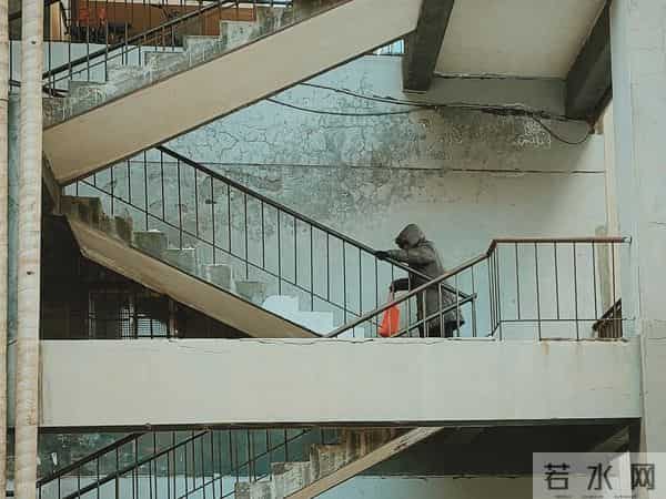 五十多岁的70后，如果没有特殊经济困难，不要用时间和体力换钱了