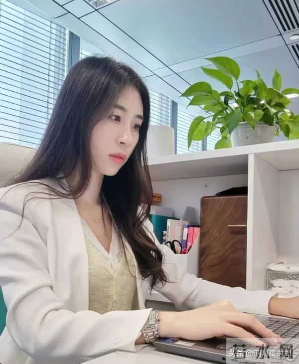 为什么马斯克说，裁掉80%的人，也丝毫不影响工作？你怎么看？