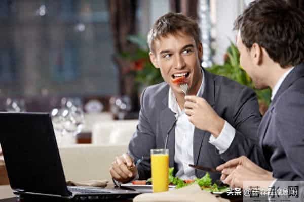 想在职场混得好、吃得开，记住这四条“保命”铁律，能让你少走很