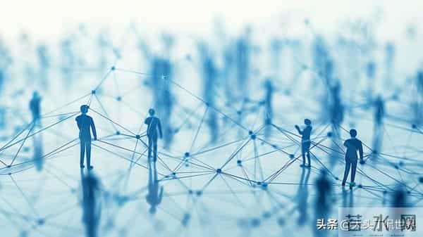 身边有小人缠身？先别骂别人，病根其实在你自己身上