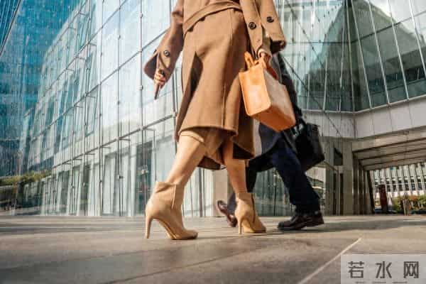 不上班的人越来越多:一个巨大的社会变化,正在重塑所有人的命运