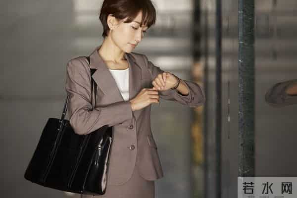 不上班的人越来越多:一个巨大的社会变化,正在重塑所有人的命运