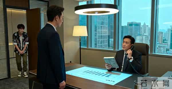 因为没给主管的儿子投票，我被调去守仓库，我二话没说就交接了工作，结果第三天全公司的电脑打不开机