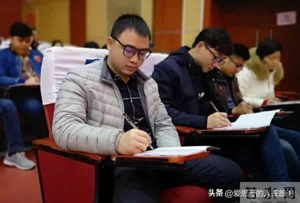 两张央国企工资单对比:一个实发4943,一个6107,差距在哪?