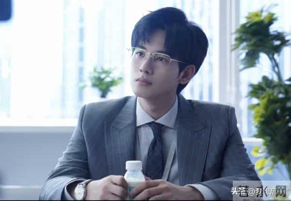 《即刻上场》企二代颜菲非要当律师，自杀真相曝光：被操控的人生