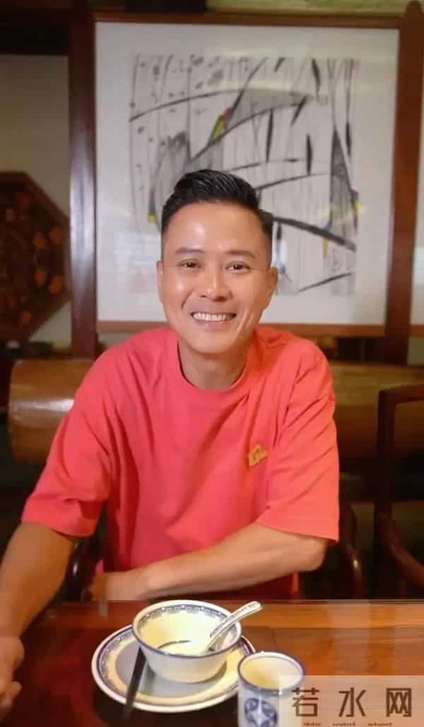 TVB老绿叶汤俊明2024年5月在深圳直播时一句“香港演员也要吃饭