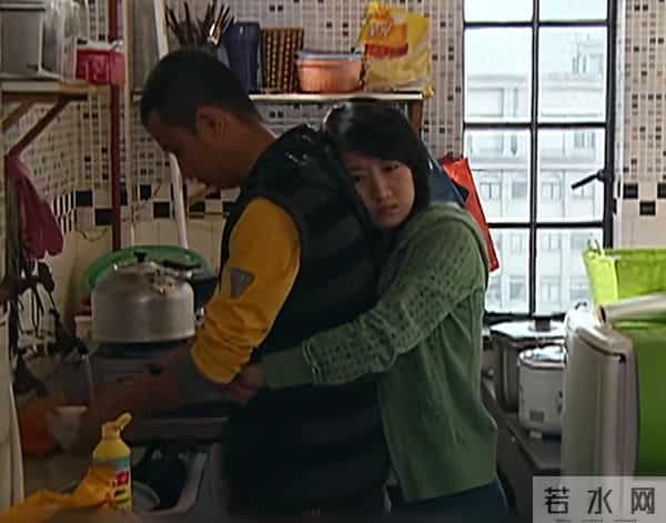 《蜗居》看小贝怎样拒绝借钱，面对人情难题，该如何体面的拒绝？