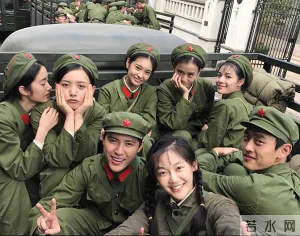 八年后我竟然才看懂《芳华》,又恨自己没文化了