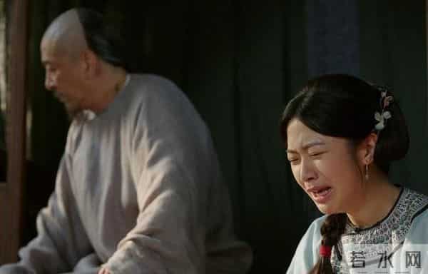 出道10年默默无闻，《大生意人》一身素衣火了，长得很清纯