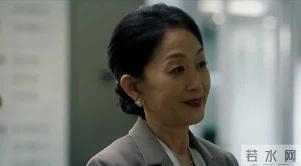 《亦舞之城》冯睿摔毁户口本叛母，筹备资金誓要赴云南寻找谭军。