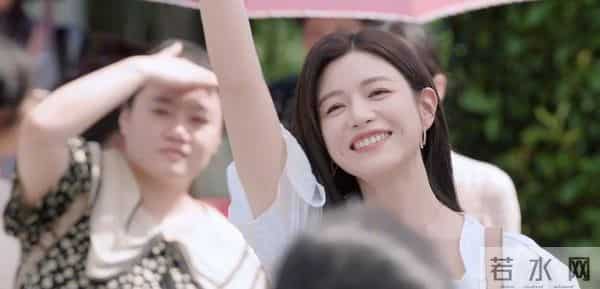 仅播半小时,热度飙至18000,连追4集我想说-耳朵从头红到尾啊!