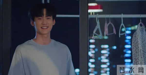 仅播半小时,热度飙至18000,连追4集我想说-耳朵从头红到尾啊!