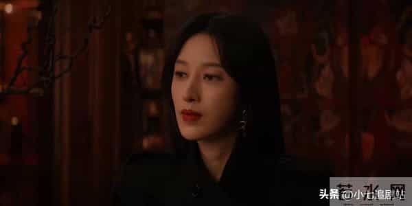 枭起青壤:林喜柔血囊是林伶,陈福血囊是许安妮,熊黑的血囊是谁