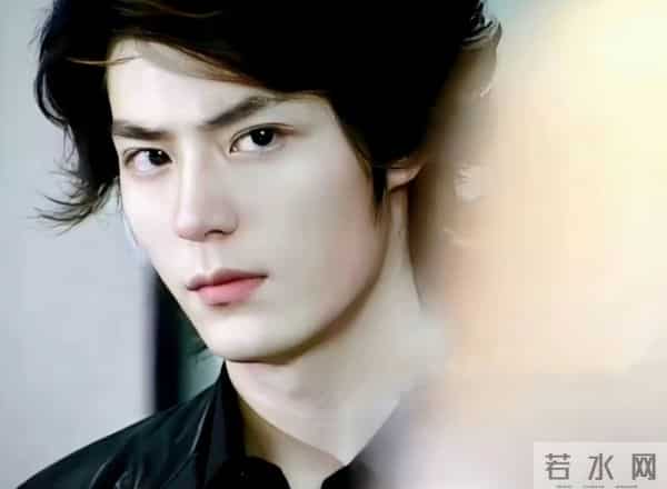 难怪都说他本色出演？毕竟是粉丝一句玩笑就能破防流泪的人啊！