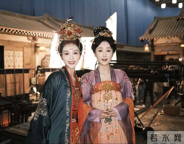 难怪看《唐诡》中的他眼熟,原来是我们的童年男神尔泰啊!