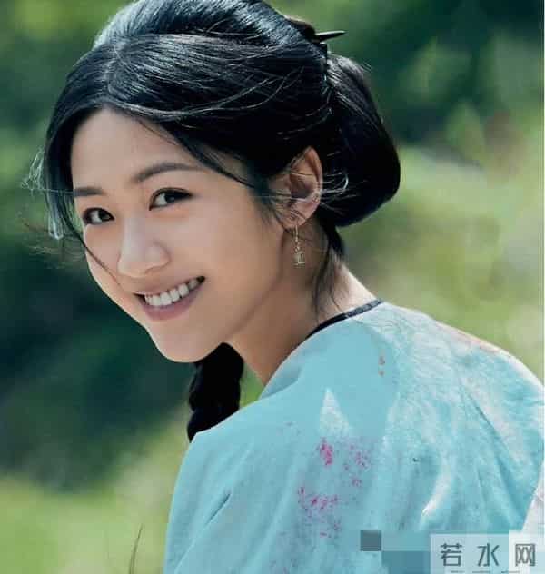 向涵之资源咖翻车引群嘲 资本捧人难掩演技短板 观众盼停消耗