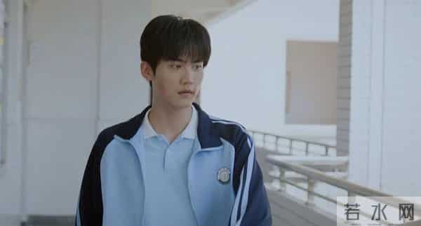 仅播半小时,热度飙至18000,连追4集我想说-耳朵从头红到尾啊!