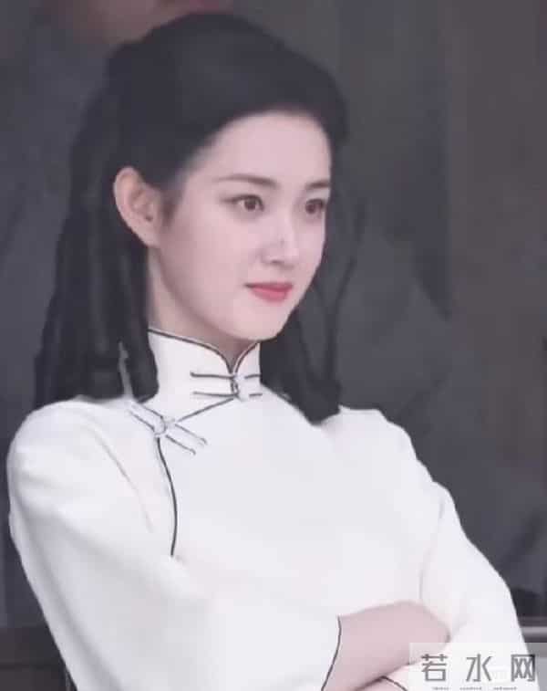 这几年短剧市场火得挺快，尤其是红果平台的热度一直在飙升。