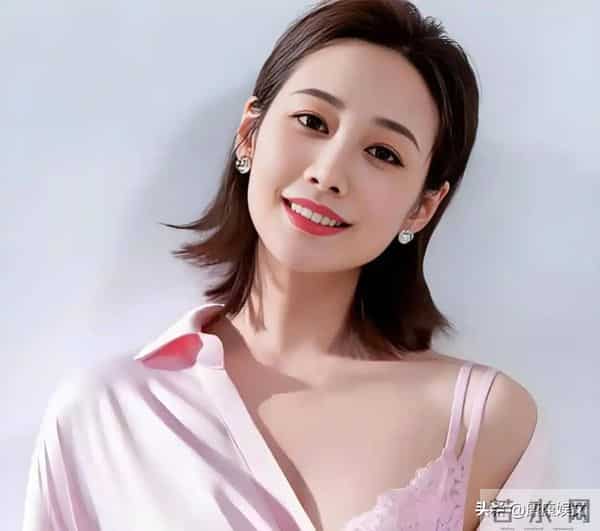 演完《大生意人》演《风与潮》,不好好跳舞偏要演戏,李纯再翻红