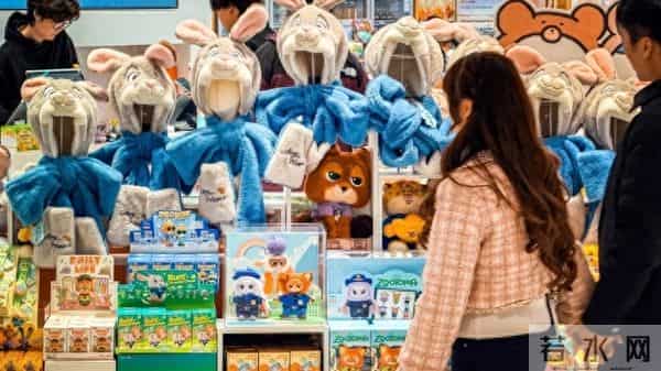 《疯狂动物城2》热映：IP联名以“情绪杠杆”撬动百亿市场